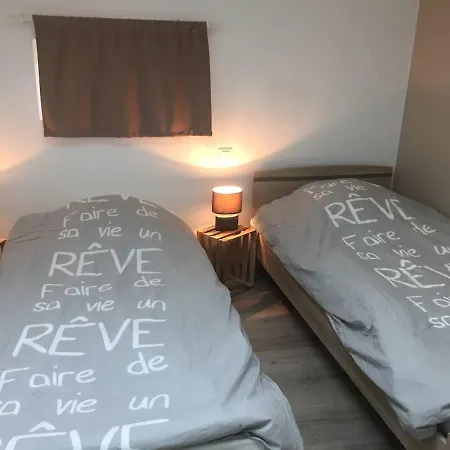 La Maison De La Chaussee Casa de Férias *